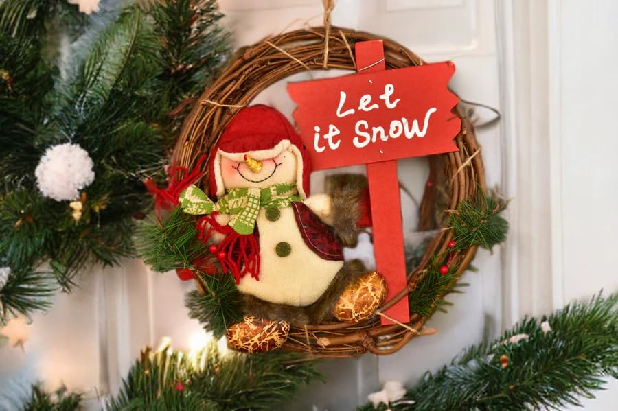 Festive Wooden Rattan Christmas Wreath - The Gears