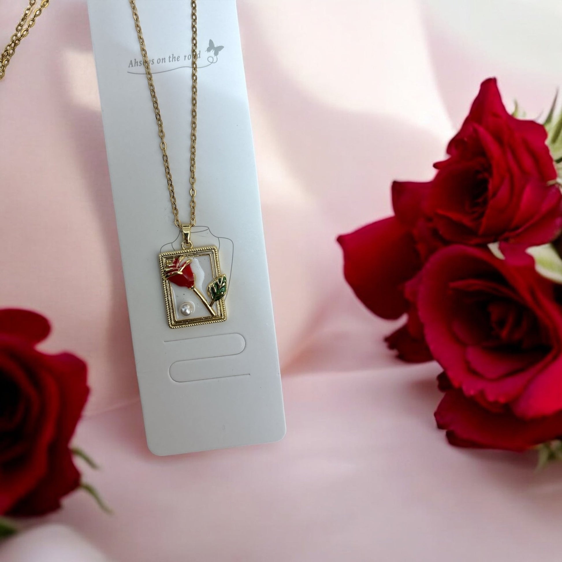 Love in a Box – Sparkling Jewelry, Light Dome & Key Chain - The Gears