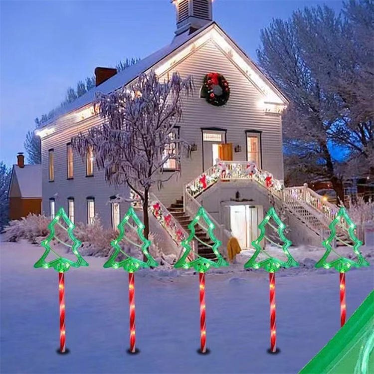 🌟 Solar LED Christmas Garden Lamps – Star, Snowflake & Tree Designs (Pack Of 5) - The Gears