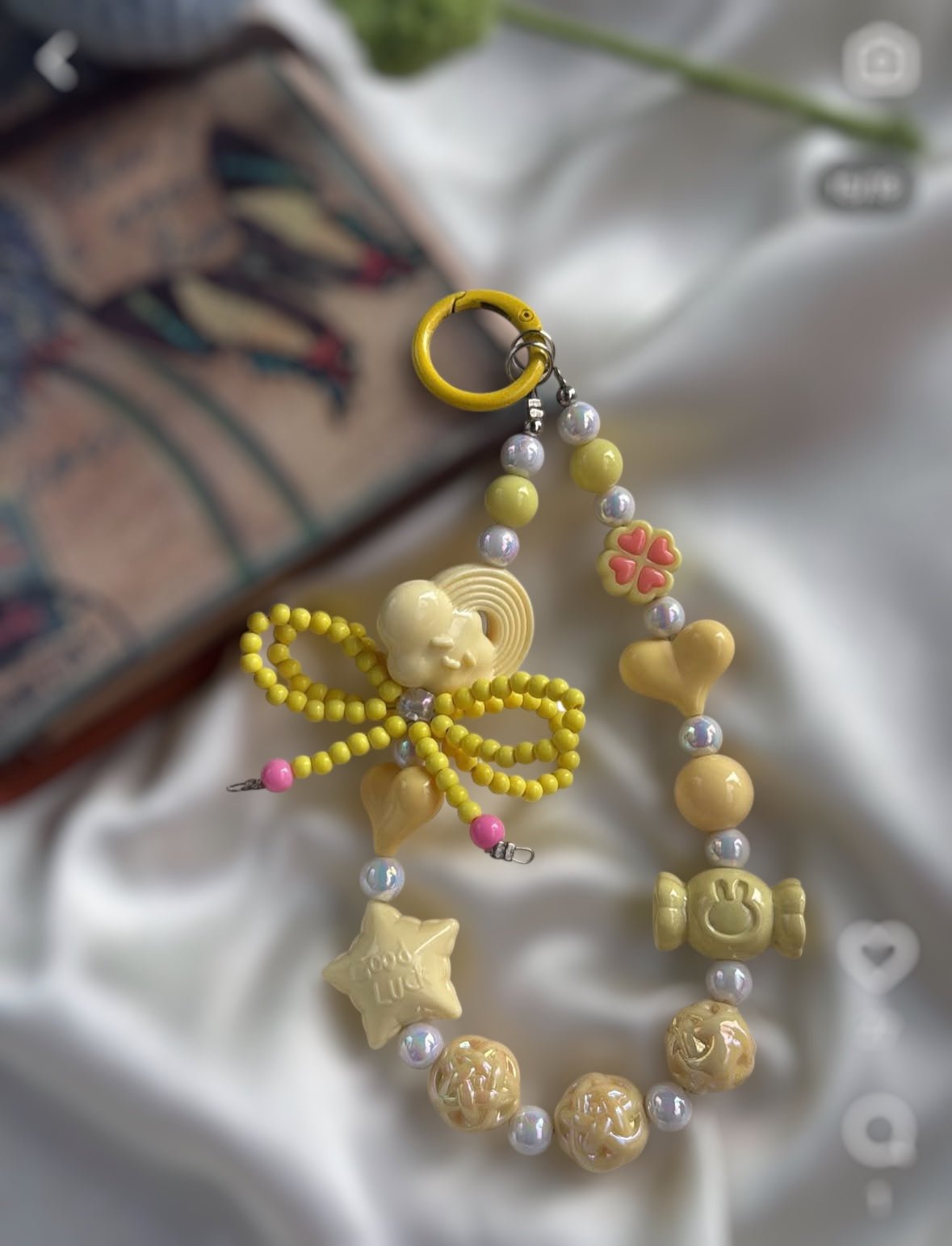 🌼 Super Cute Yellow Beaded Phone Charm Wristlet 💛 - The Gears